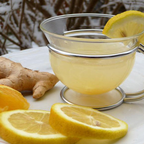 Una taza de Té de Limón con Jengibre